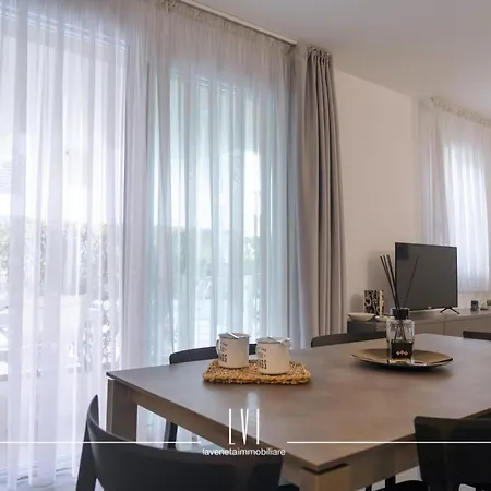 Wave Apartment *