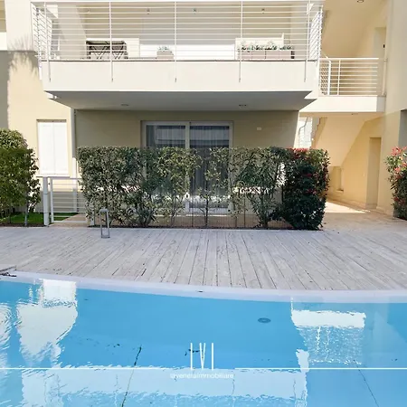 Wave Apartment